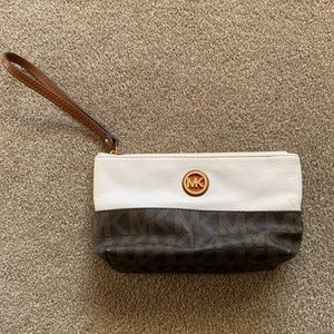 Michael Kors wristlet